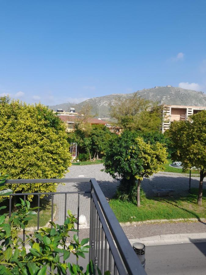 A Casa Di Falco Mondragone Bagian luar foto