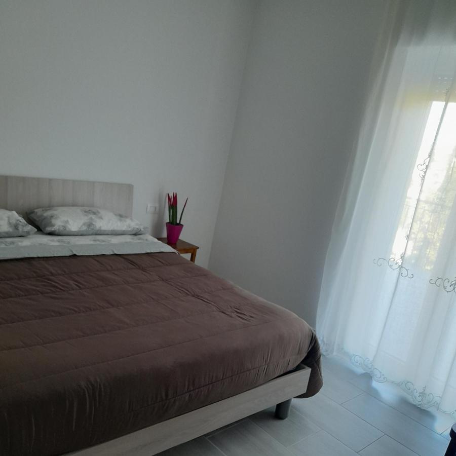 A Casa Di Falco Mondragone Bagian luar foto