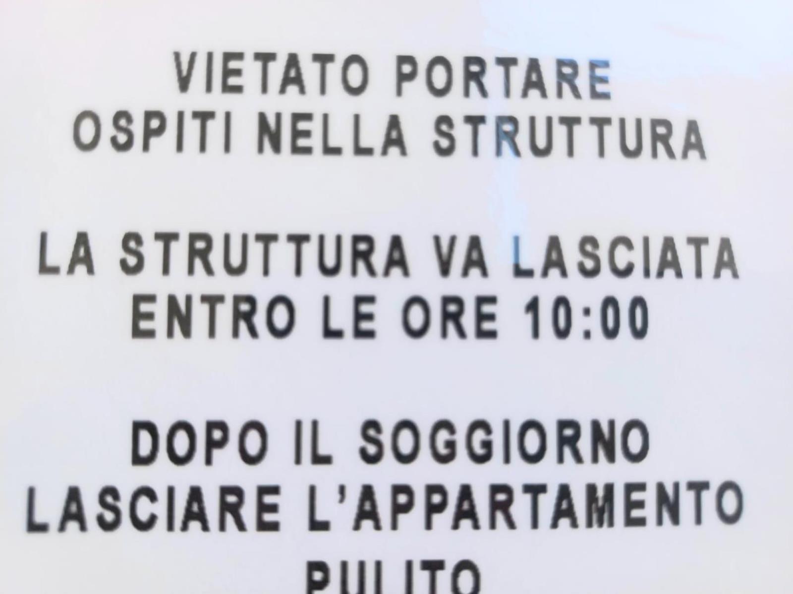 A Casa Di Falco Mondragone Bagian luar foto